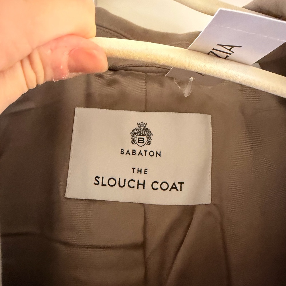 Babaton Classic Tan Trench Coat - Picture 4 of 6